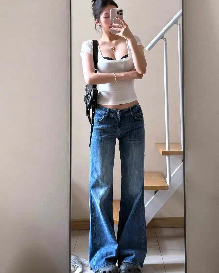 Low Rise Wide Leg Jeans