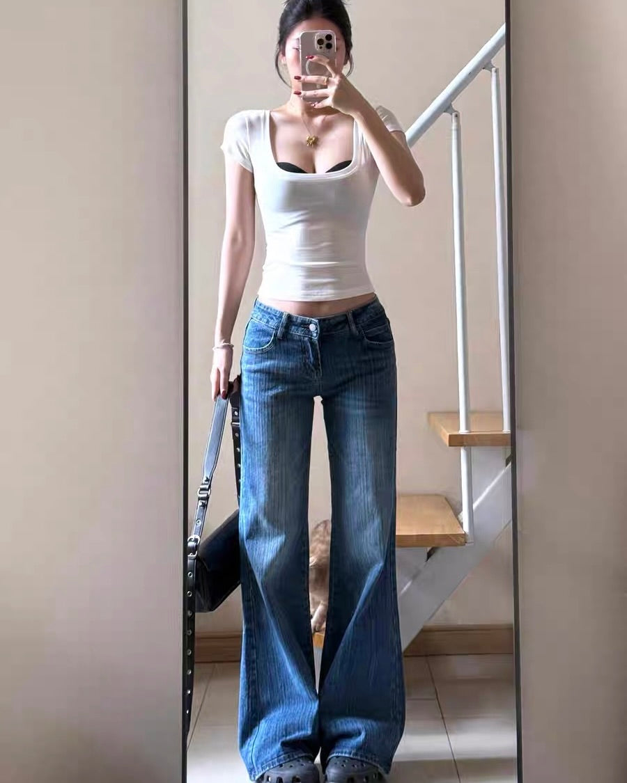 Low Rise Wide Leg Jeans