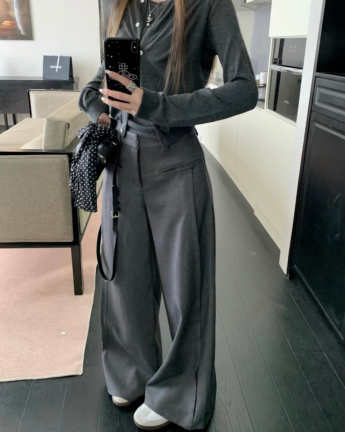 Curved Pocket Wide Leg Pants