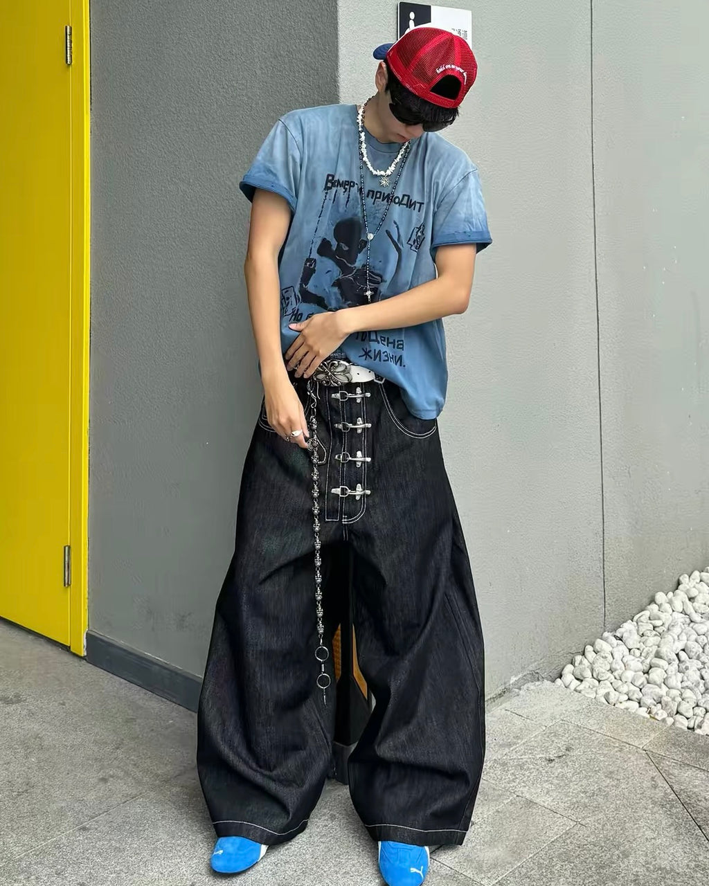 Buckle Wide Leg Jeans