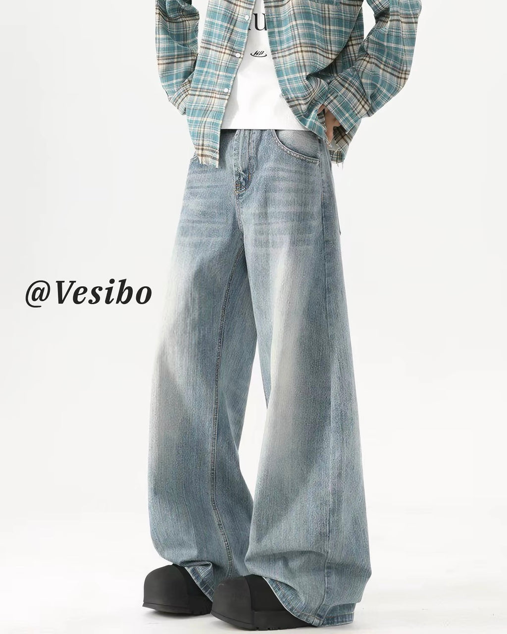 Light Wash Wide Leg Jeans