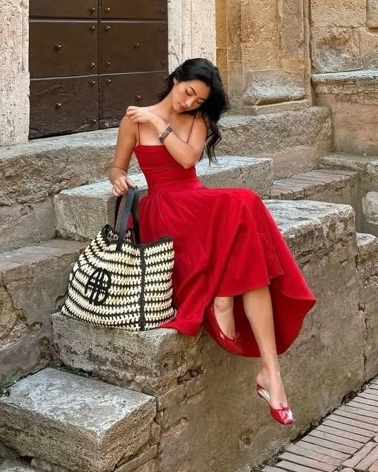 Elegant Red Midi Dress (With Pockets)