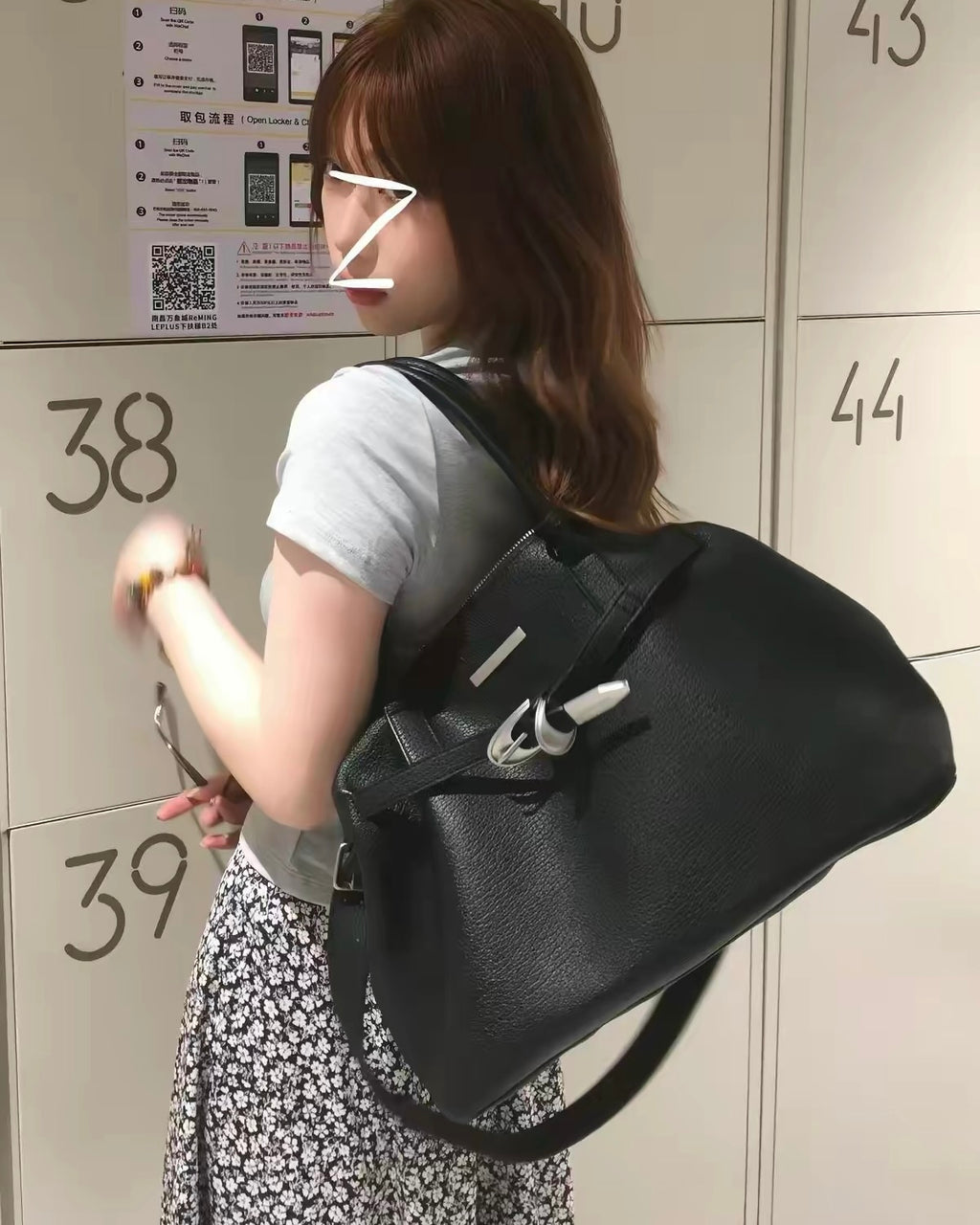 Large Capacity Shoulder Bag