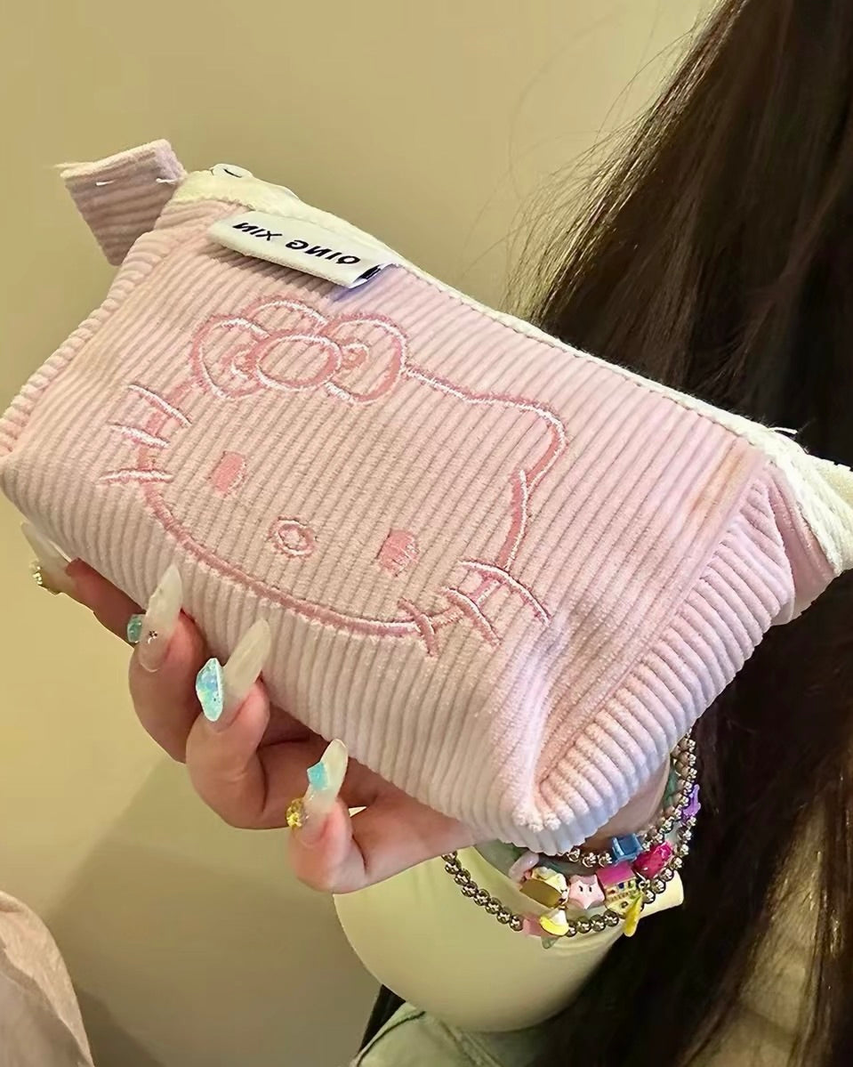 Hello Kitty Pencil Case (Каргоны мөнгийг ирэхээр нь өгнө)