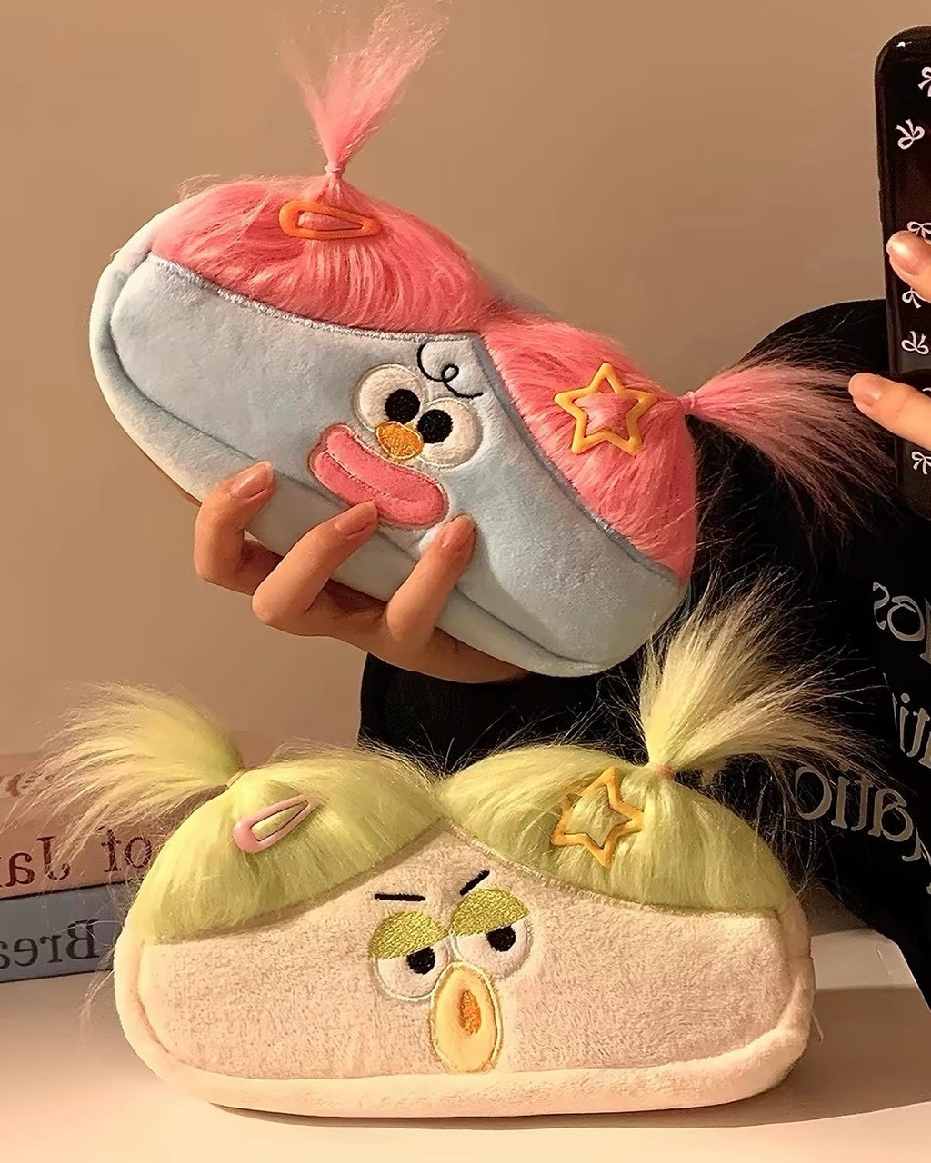 Pencil case (Каргоны мөнгийг ирэхээр нь өгнө)