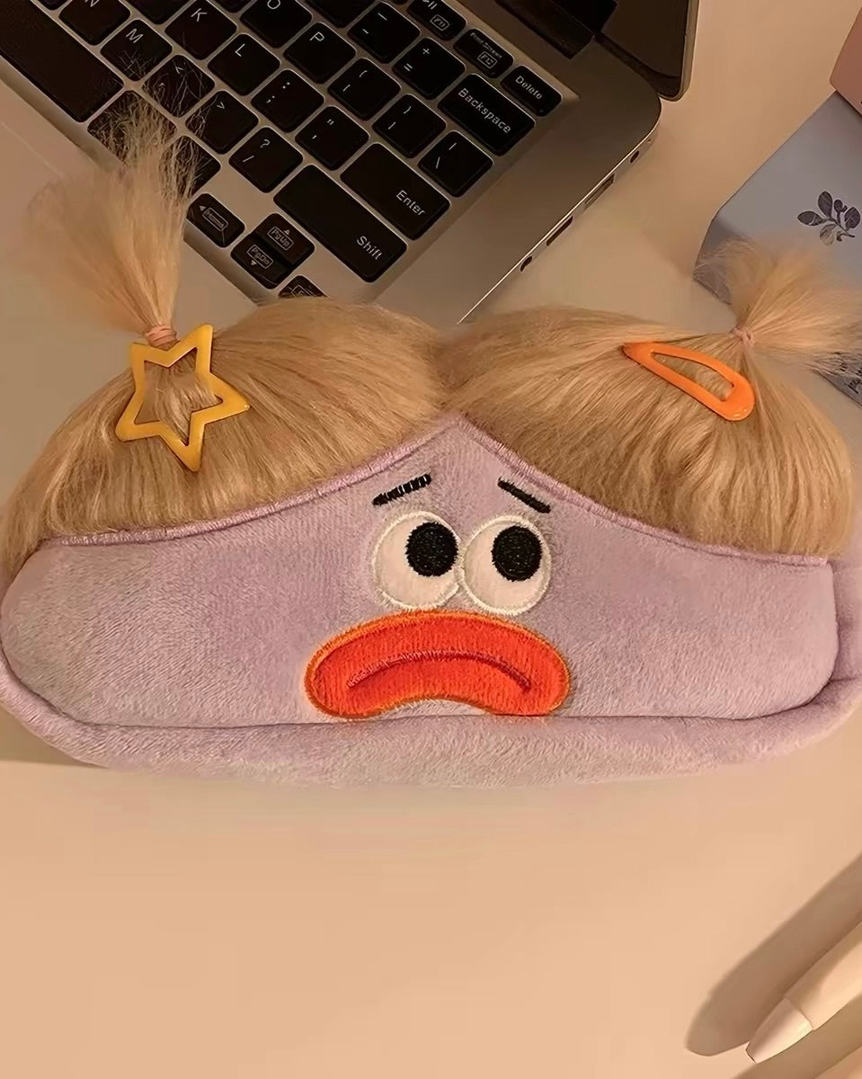 Pencil case (Каргоны мөнгийг ирэхээр нь өгнө)