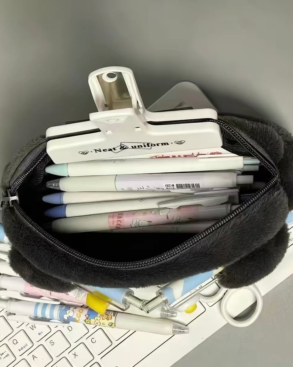 Pencil case (Каргоны мөнгийг ирэхээр нь өгнө)