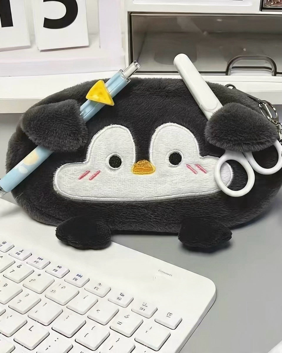 Pencil case (Каргоны мөнгийг ирэхээр нь өгнө)