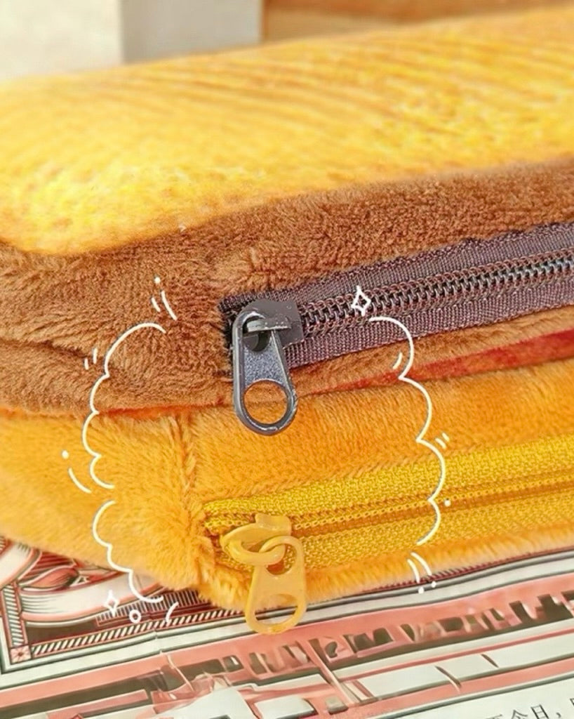 Pencil case (Каргоны мөнгийг ирэхээр нь өгнө)