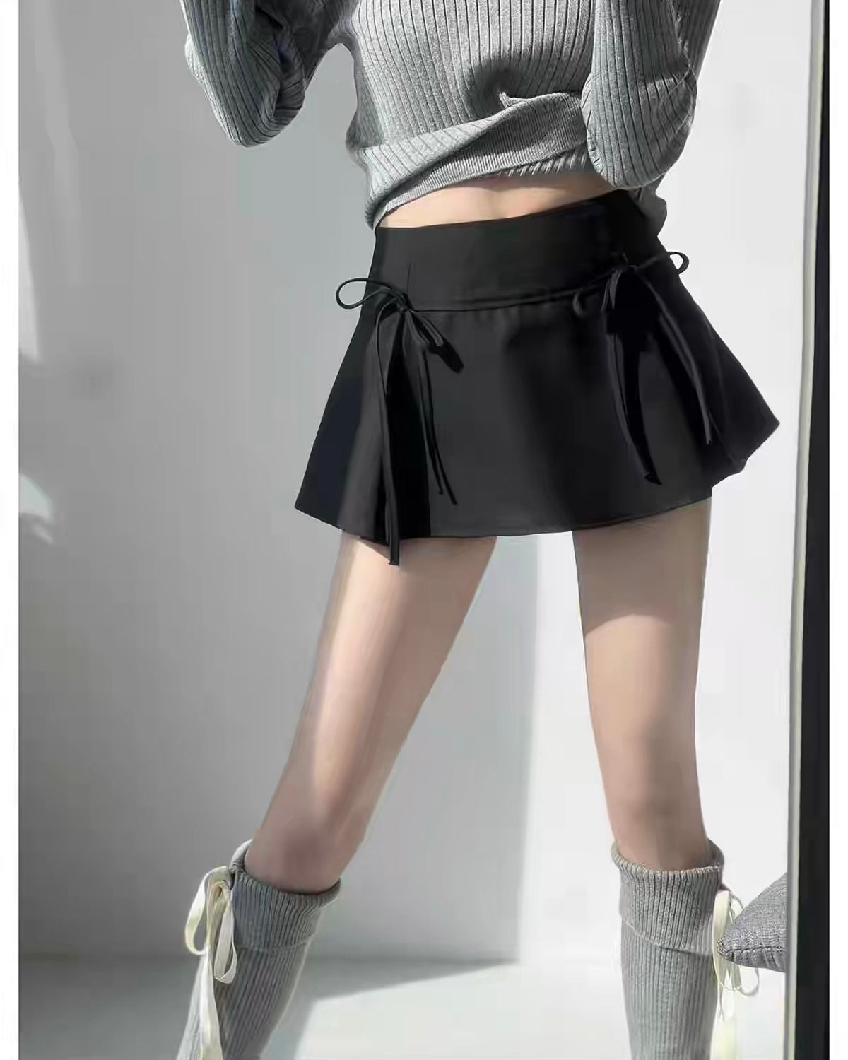 Ribbon Pleated Mini Skirt
