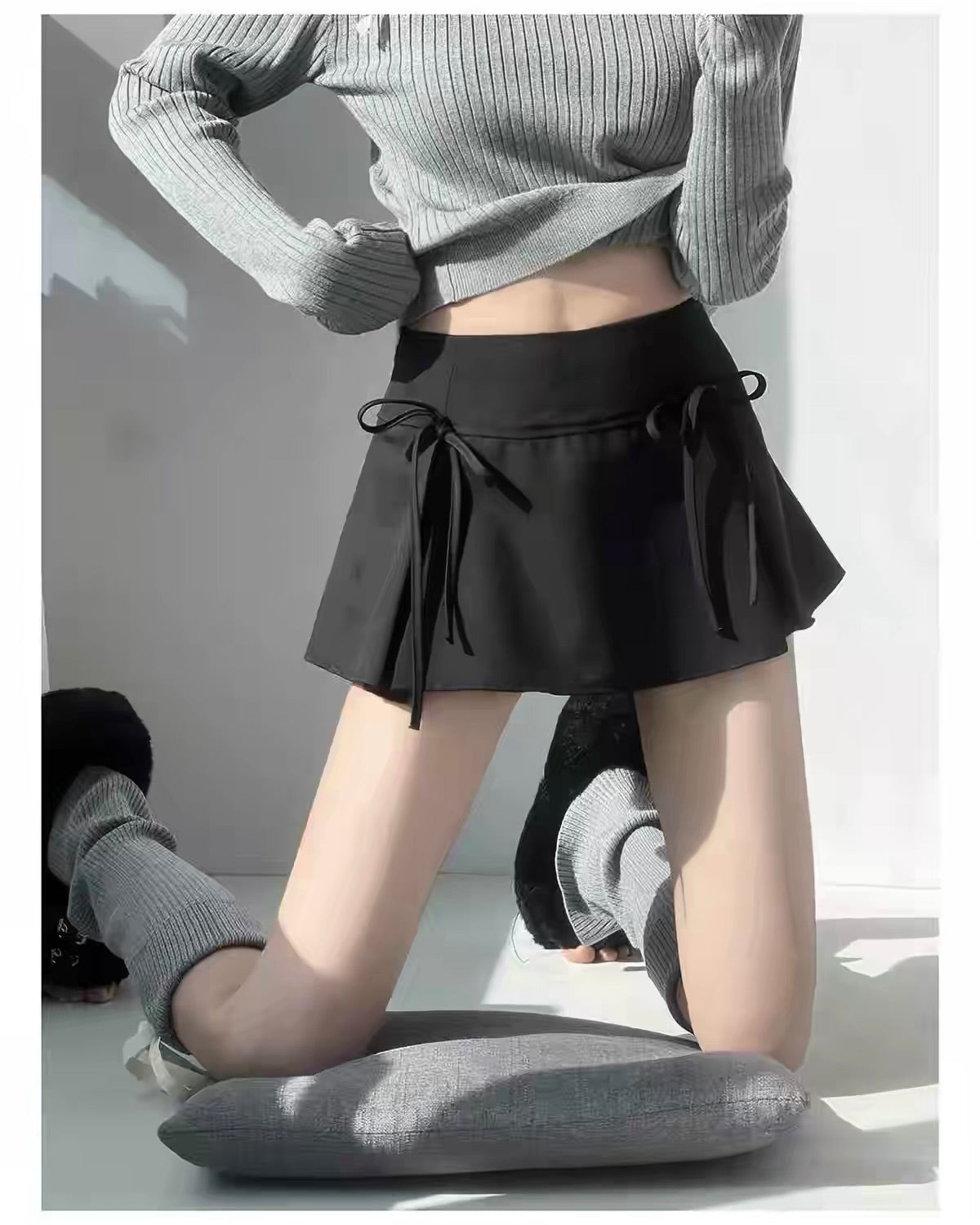 Ribbon Pleated Mini Skirt