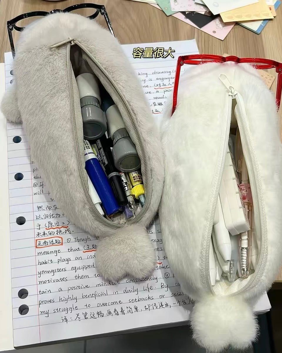 Pencil case (Каргоны мөнгийг ирэхээр нь өгнө)