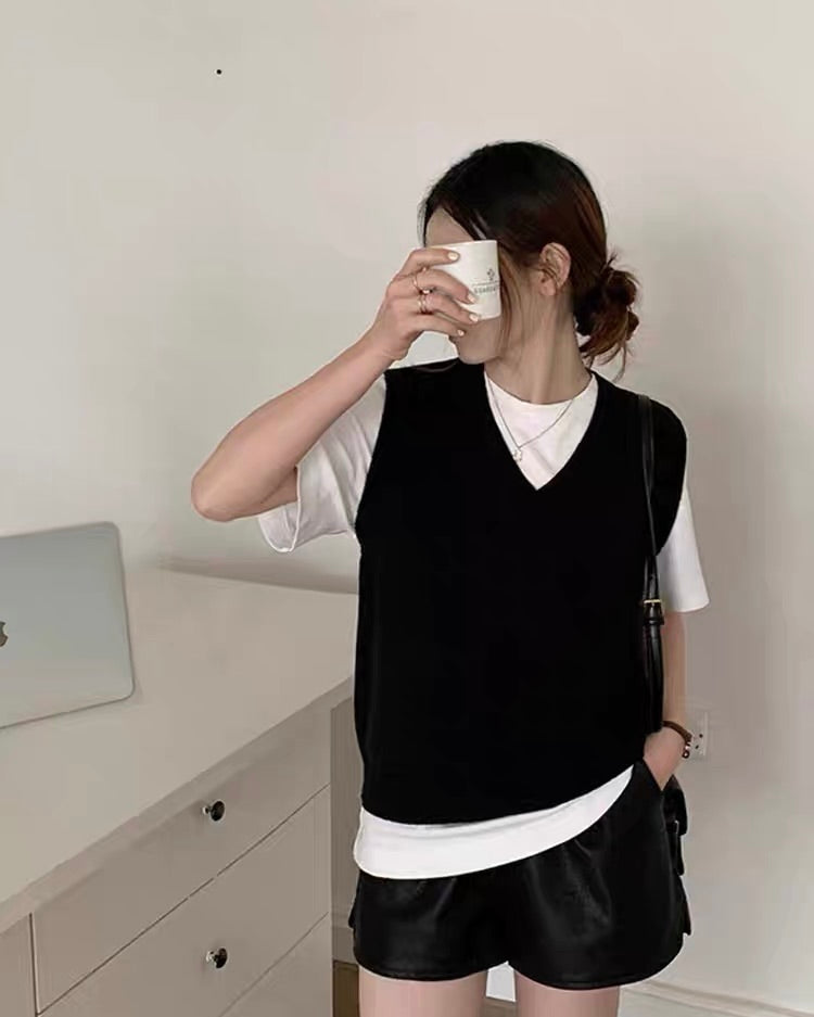 V-Neck Knit Vest