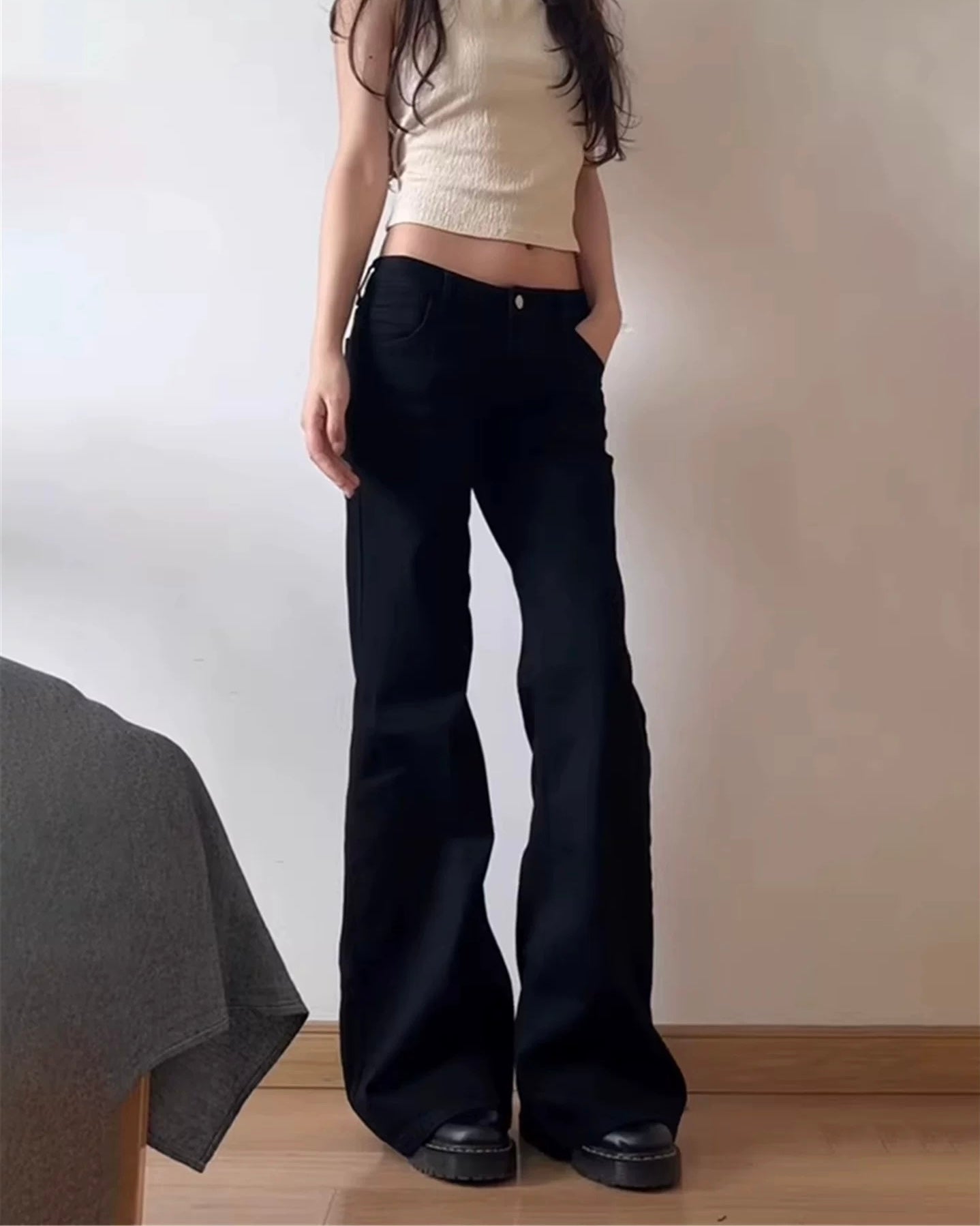 Low Rise Flare Jeans 🖤