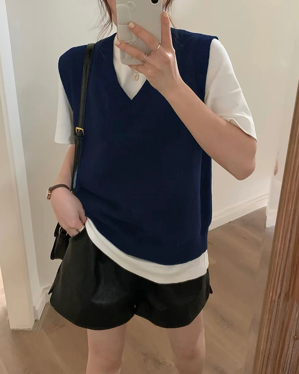V-Neck Knit Vest