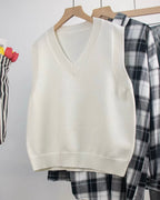 V-Neck Knit Vest
