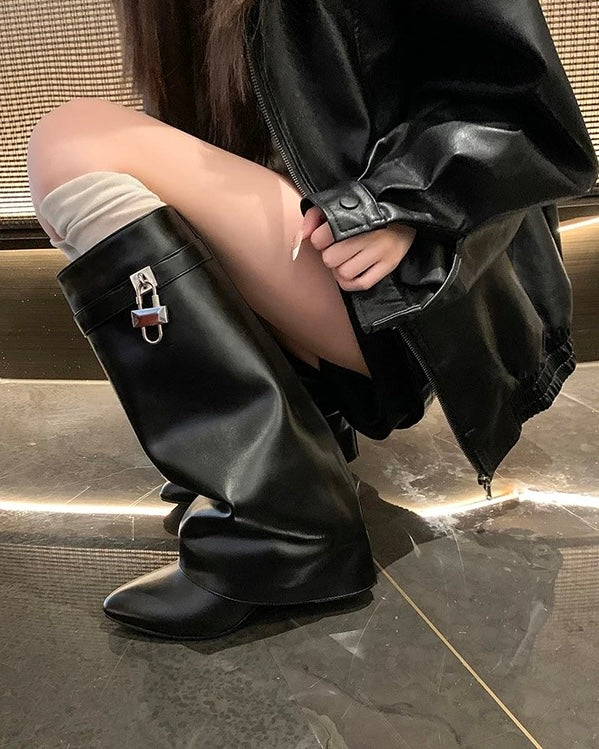 🖤 Classic buckle long boots