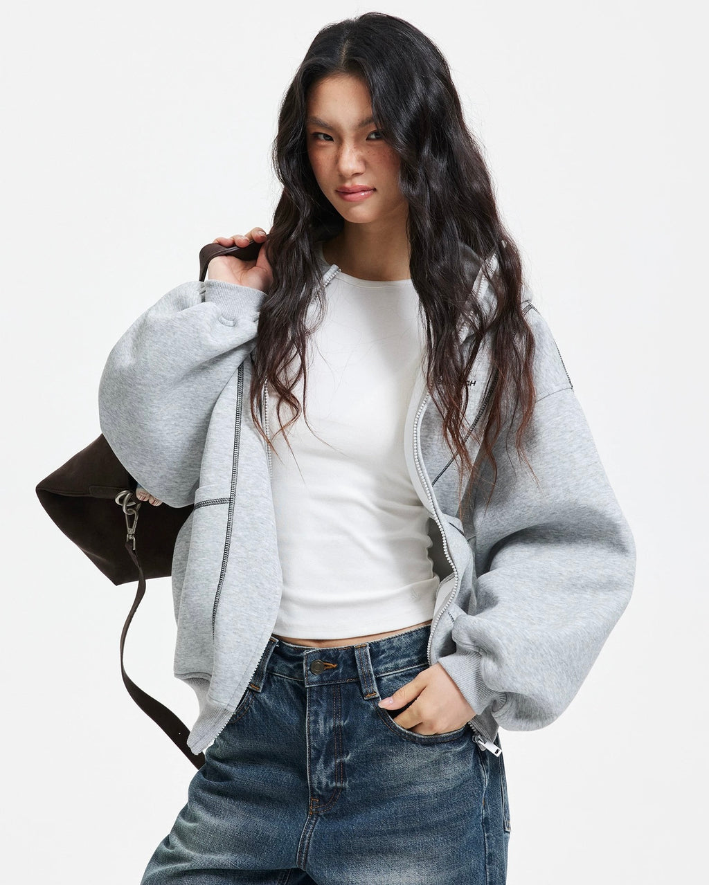 🖤 Oversized zip-up jacket