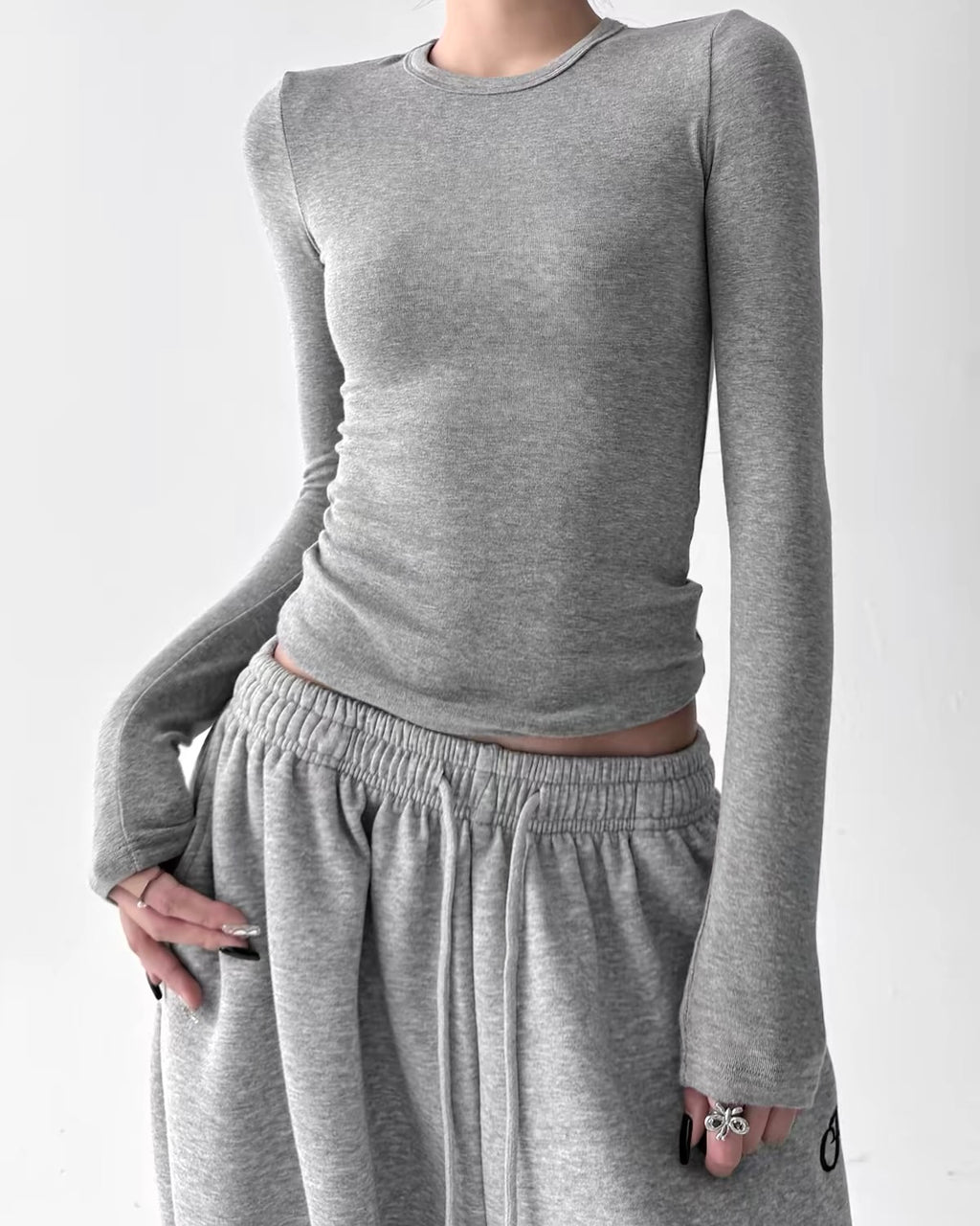 Fitted Long-Sleeve Basic Top