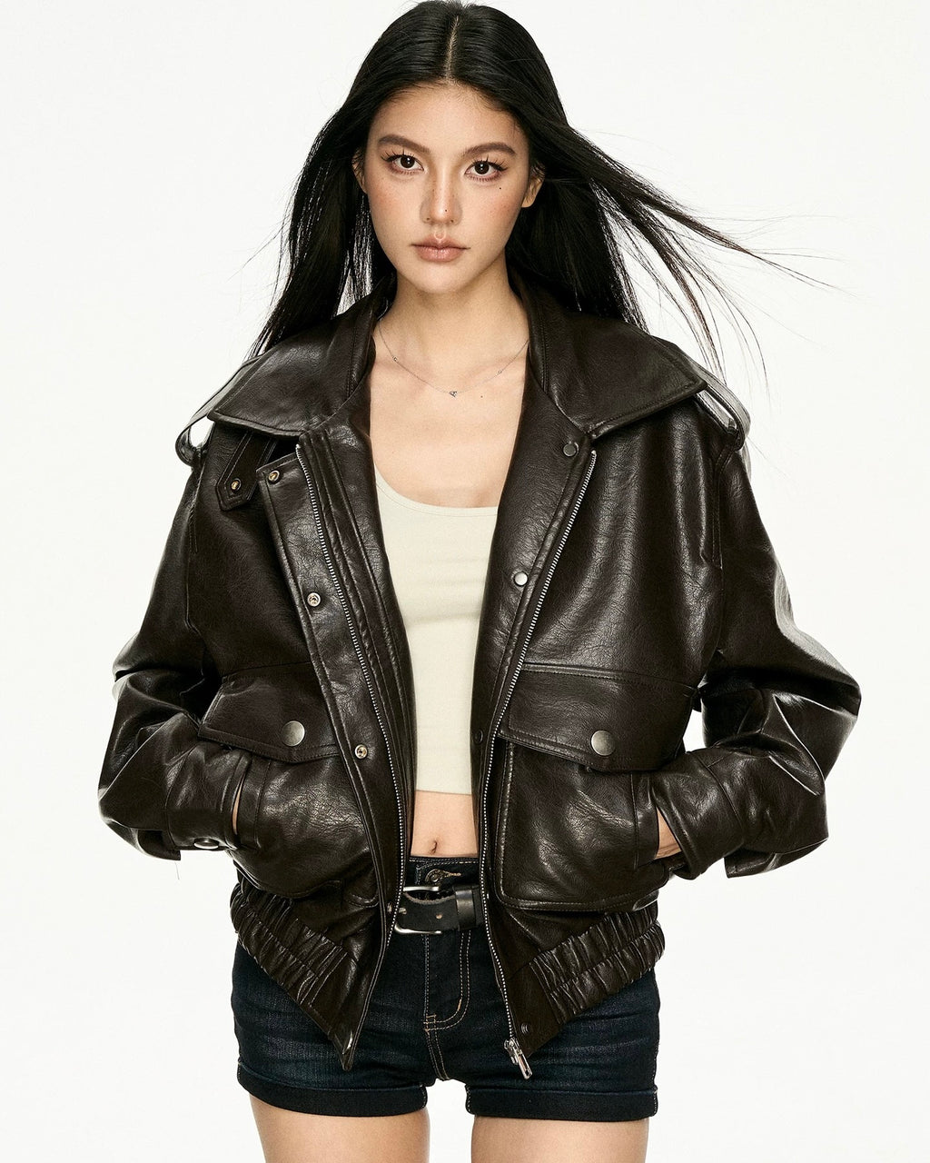 🤎 Vintage aviator leather jacket vibes