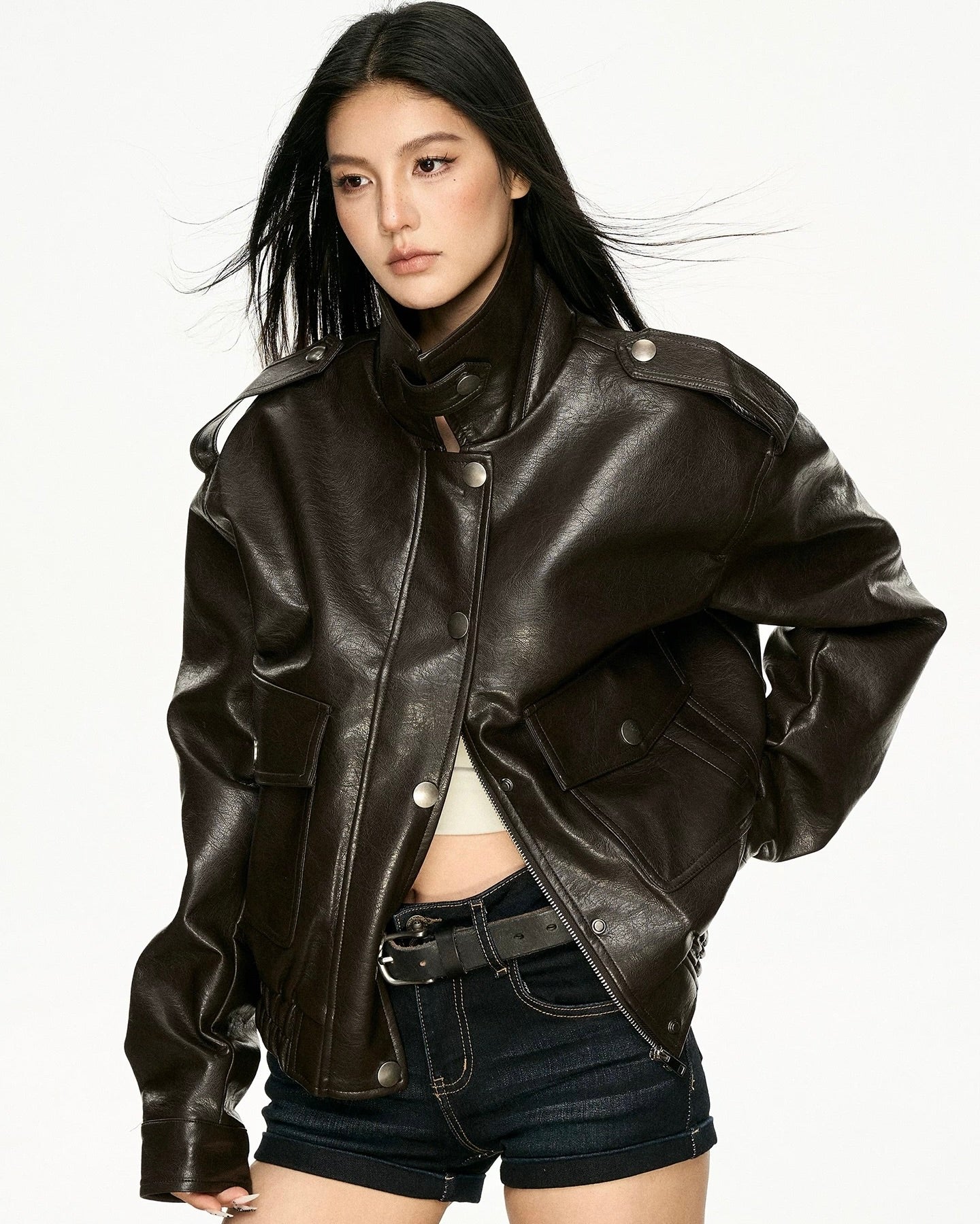 🤎 Vintage aviator leather jacket vibes