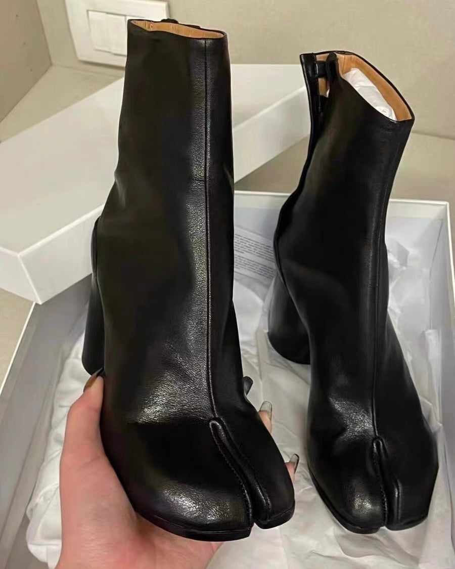 🖤 Tabi Ankle Boots