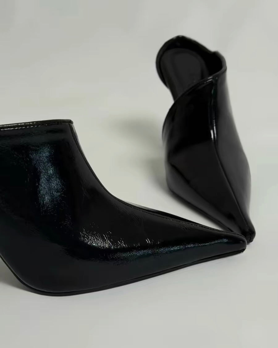 Noir Pointed Mules