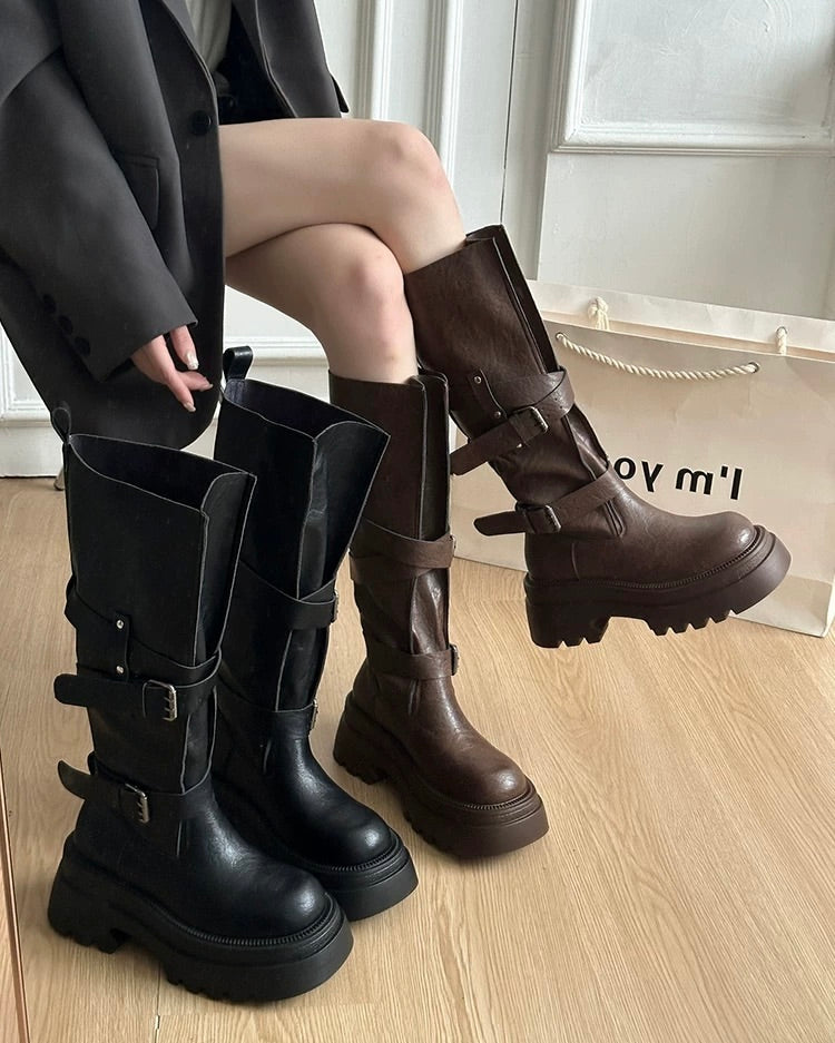 BUCKLE BOOTS
