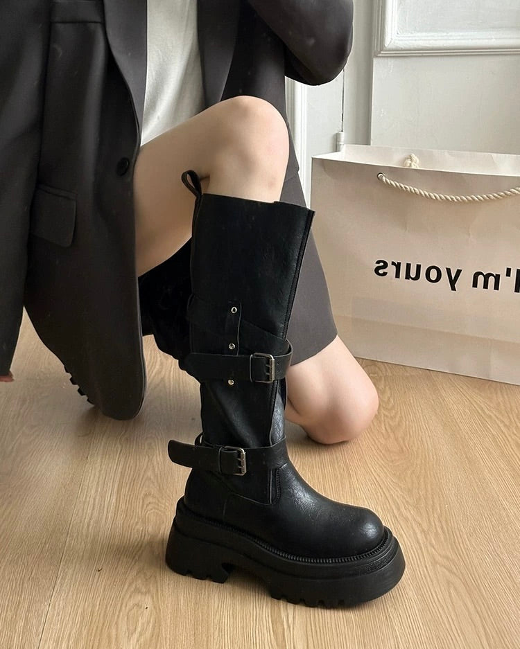 BUCKLE BOOTS
