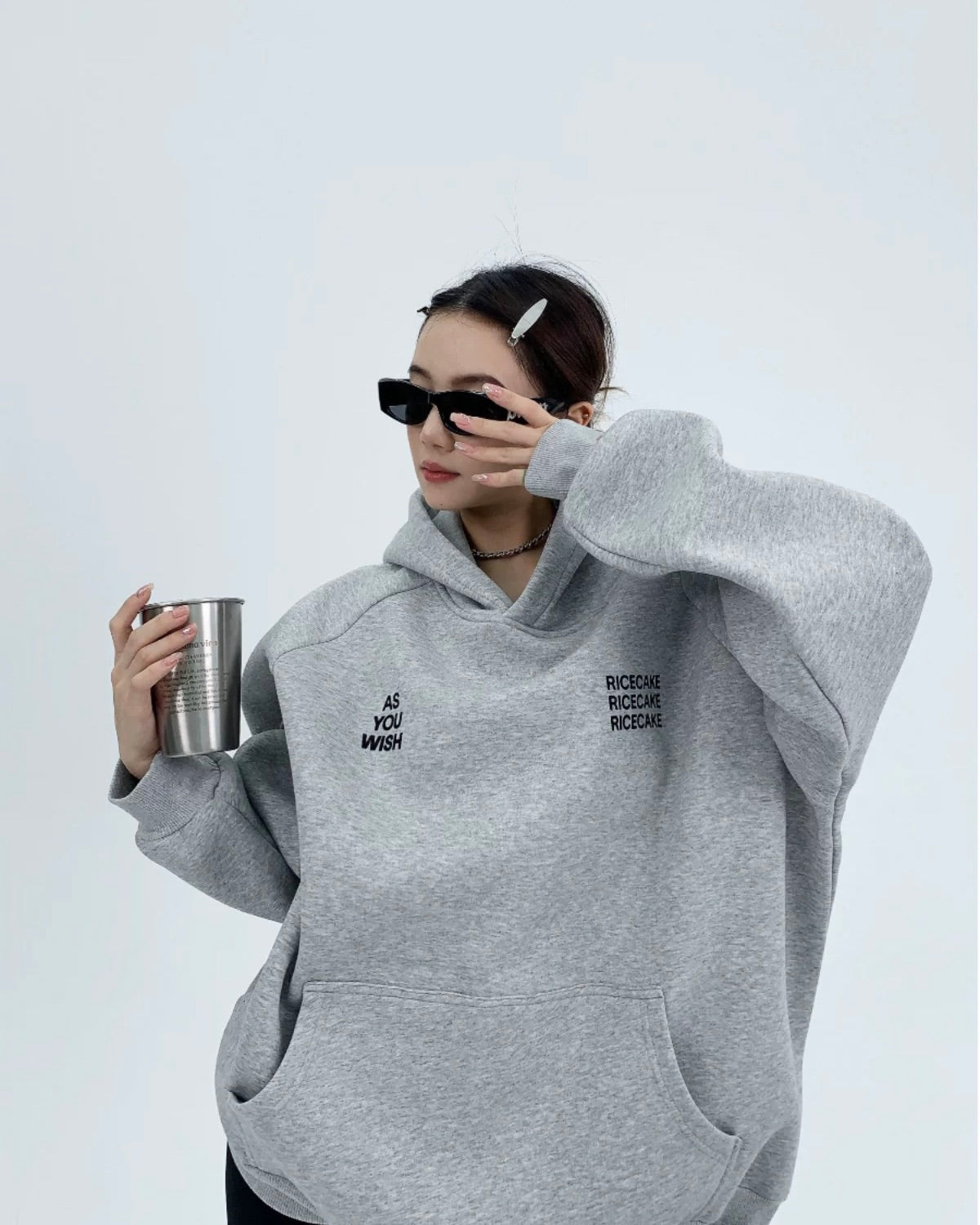 Oversized Hoodie – Minimal Street Style