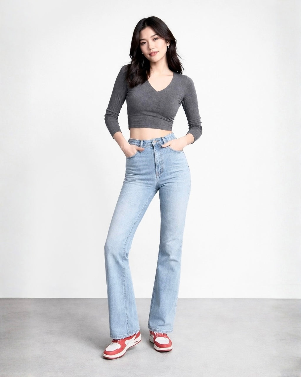 High-Waist Straight Jeans – Light Blue